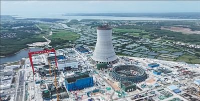 超大型海水冷却塔完成主体施工