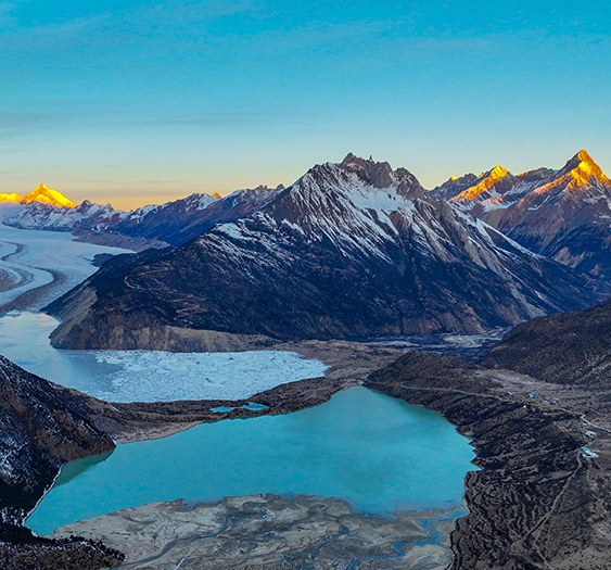西藏八宿：来古冰川冬景