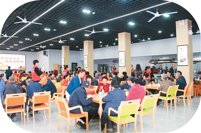 山西省运城市闻喜县探索长效机制全力破解农村养老难题——  养老服务有创新 村村用上“老年灶”