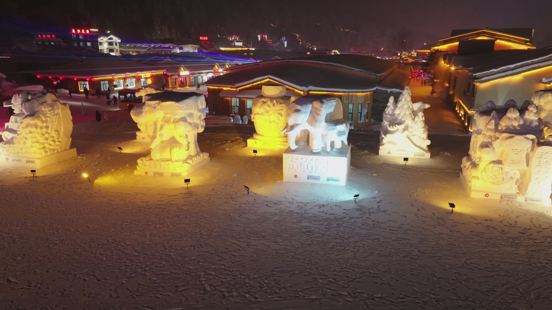 雪雕竞技大赛解锁中国雪乡景区“新地标”