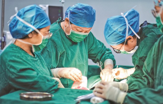 扎根雪域高原 守护人民健康