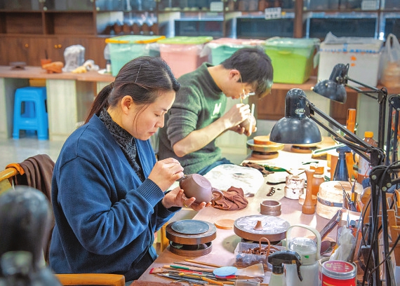 紫砂文化 勃勃生机