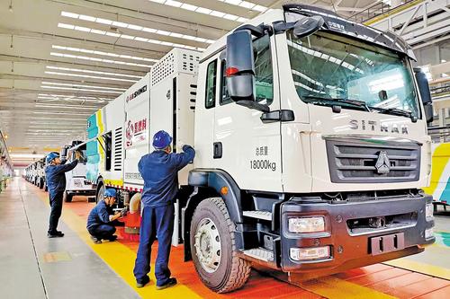 订单赶着生产跑 企业干劲拉满了